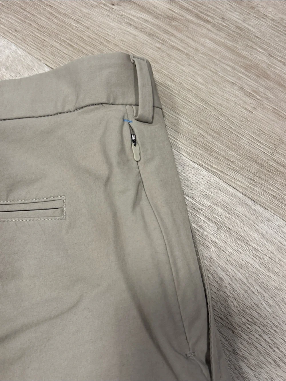 Vineyard Vines OTG Shorts Men's 46B Khaki 10